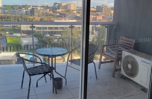 Blacktown Apartment | Spacious 3 bed/2 full bath/2 car space and 5 minutes walk from train station