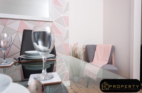 Coxhoe Apartment | Spacious 3 bed, 2 min from A1