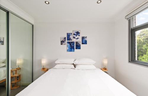 St Ives Apartment | Spacious 3-Bed Apartment in the Heart of St Ives