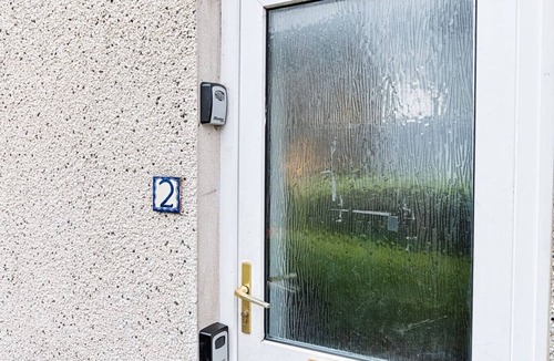 Margam House | Spacious 3 Bed Smart TVs Great for Work Stays