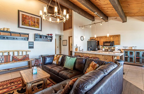 Steamboat Springs Condo | Spacious 3-Bedroom + Loft Condo at The Phoenix – Steps from the Slopes!