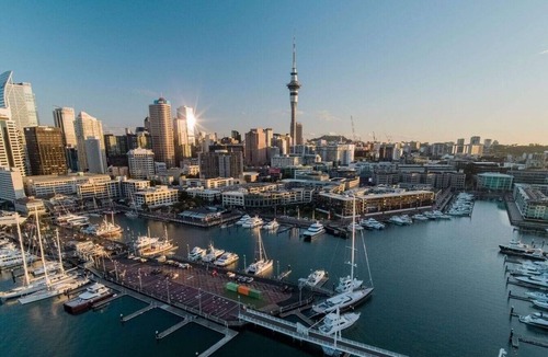 Auckland Central Business District Apartment | Spacious 3-Bed Waterfront Apartment