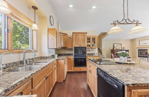 Detroit Lakes House | Spacious 3-bedroom year around Cabin near Detroit Lakes on Scenic Pelican Lake