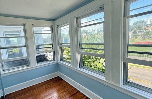 Belleville Apartment | Spacious 3-bedroom apartment