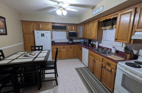 Cape Breton Regional Municipality Apartment | Spacious 3 bedroom apartment