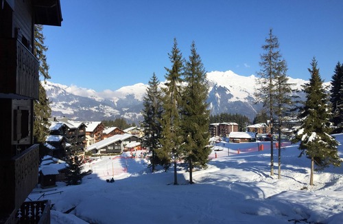 Les Esserts Apartment | Spacious 3 Bedroom Apartment Right on the Slopes
