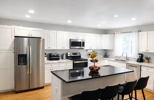 Worcester House | Spacious 3 bedroom duplex home inside Worcester