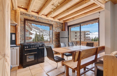 Cognet Ski Chalet | Spacious 3-Bedroom Duplex at Nevada Sports Chalet - Alpe d'Huez