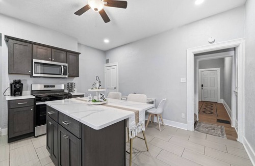Mount Washington House | Spacious 3-bedroom house in scenic Mt. Washington near Grandview's city view