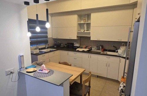 Emek Refaim House | Spacious 3-bedroom house in enchanting Jerusalem with WiFi, AC