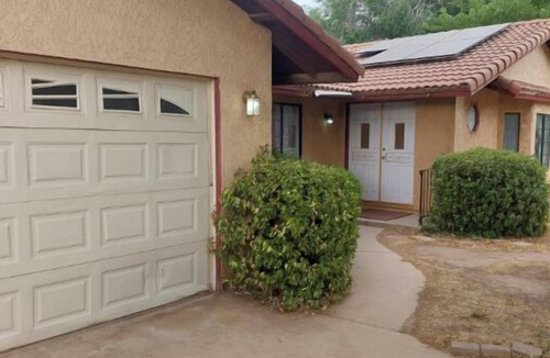Hesperia House | Spacious 3 bedroom house with WiFi and AC in charming Hesperia