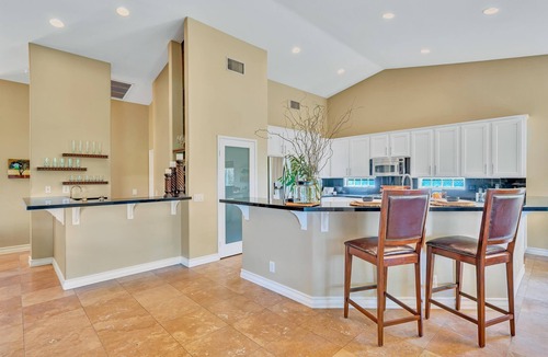 Indio House | Spacious 3 Bedroom Stunner in Indian Springs Country Club ID105