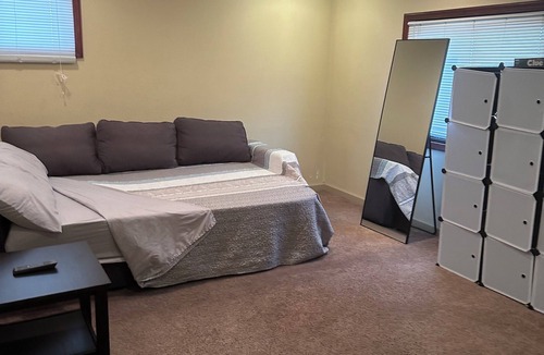 Cherry Hill Apartment | Spacious 3-bedroom 2nd floor unit with AC and WiFi in awesome Cherry Hill.