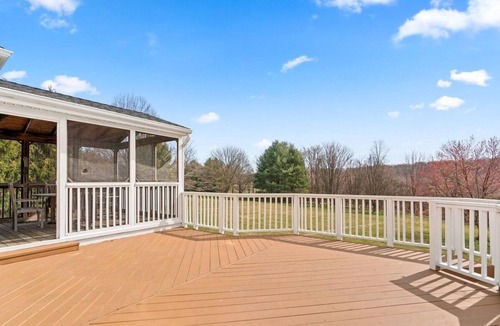 Dayton Apartment | Spacious 3-bedroom Quiet Apartment in Gaithersburg