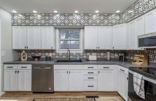 St. Robert House | Spacious 3-bedroom home with pool in St. Robert
