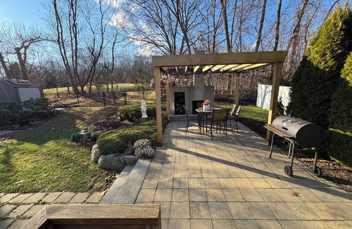Cranston Apartment | Spacious 3-bedroom with AC and WiFi in charming Cranston
