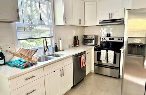 Simsbury Center House | Spacious 3 bedroom with a view in the heart of charming New England town