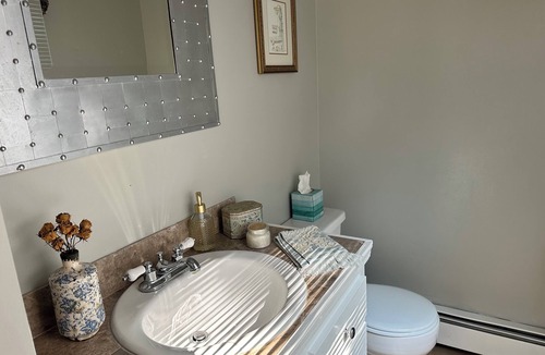 Simsbury Center House | Spacious 3 bedroom with a view in the heart of charming New England town