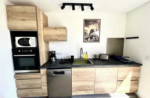 Bora Bora Villa | Spacious 3 BR Island Villa w/Pool Fast Wifi-Sleeps 8 Washer & Dryer