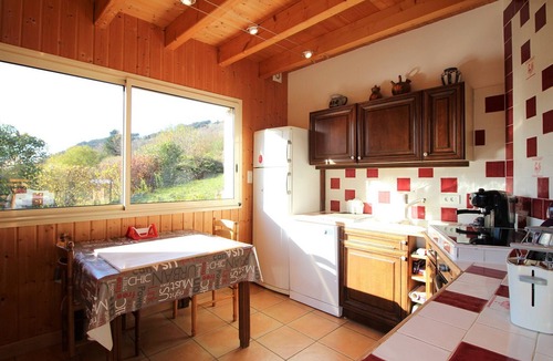Mont-Dore Ski Chalet | Spacious 3* chalet with parking and WiFi in Mont Dore