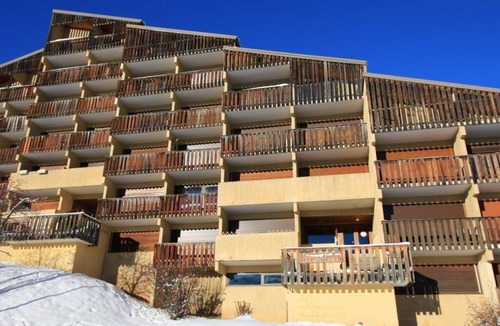 Auris Apartment | Spacious 3-room duplex with mezzanine 250m from slopes, parking, pets allowed