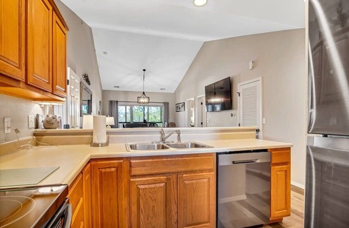Branson West Condo | Spacious, 3 SUITE Condo! Close to SDC!
