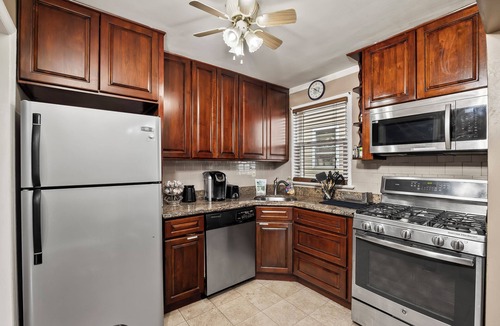 Constable Hook House | Spacious 3BDR, World Cup Stay, Close to NYC, MetLife Stadium, 2 FREE Parking