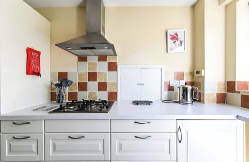 Maidenhead House | Spacious 3Bed Home in Maidenhead Sleeps 6