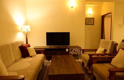 Varanasi Apartment | Spacious 3BHK with Lift and Free Parking