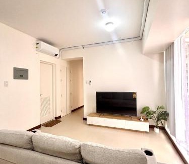 Pasig Apartment | Spacious 3BR 2 balcony Resort vibes near BGC