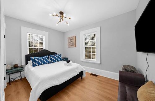 Jefferson Park House | Spacious 3BR 2BA Home with Private Yard
