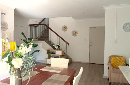 Caboolture South House | Spacious 3BR 2Bath Family Home