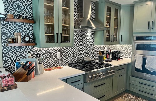 Studio City House | Spacious 3BR/3BA Modern Home, Firepit, Private Yard Studio City/Universal Close