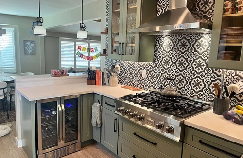 Studio City House | Spacious 3BR/3BA Modern Home, Firepit, Private Yard Studio City/Universal Close
