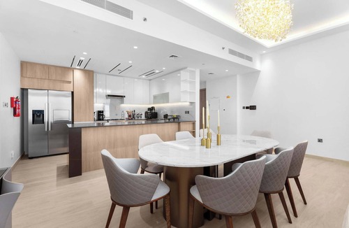 Jumeirah Lake Towers Apartment | Spacious 3BR and Study with Multiple Ensuites Medore Residence