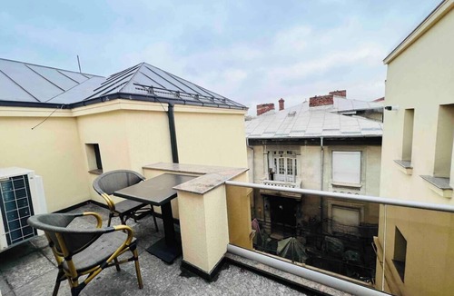 Bucharest City-Centre Apartment | Spacious 3BR Apt 110sqm Carol Park Balcony