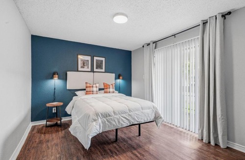 Briarforest Apartment | Spacious 3BR Apt in Houston
