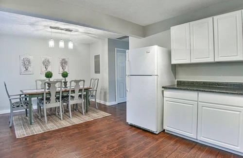 Bloomington Condo | Spacious 3BR Condo | Walk to IU
