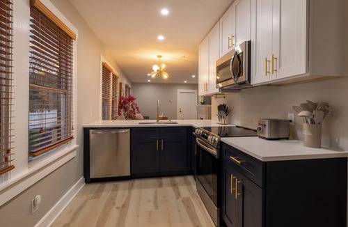 Tampa Heights Apartment | Spacious 3BR Duplex - Walk to Armature + Riverwalk