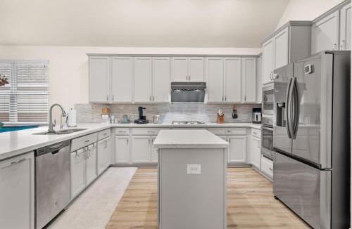 Leander Apartment | Spacious 3BR Getaway w Dedicated Office Sleeps 5