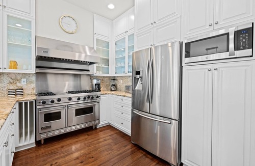 Victoria Park House | Spacious 3BR Home w/Heated Pool | Near Beach & Dining | Rooftop Deck + Walk to Las Olas Blvd.