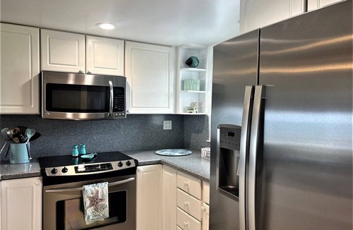 Layton Condo | Spacious 3BR Long Key Condo E8 with heated pool and stunning views!