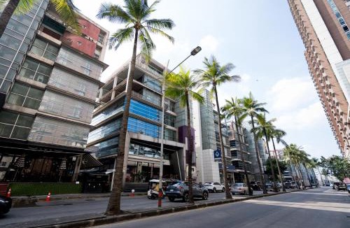 Ban Mai Apartment | Spacious 3BR near Impact, Don Mueang Airport & Pink Line MRT
