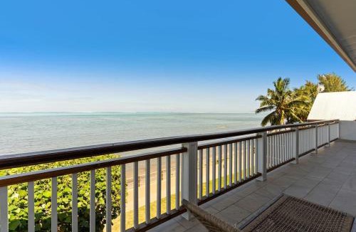 Paea House | Spacious 3BR Oceanfront Retreat Paea Tahiti