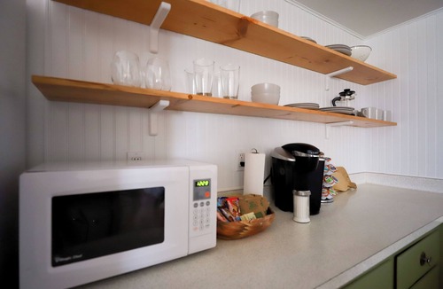 Milwaukee House | Spacious 3BR Ranch Retreat Open-Concept Living Family-Friendly Comfort