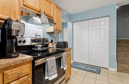 Grand Park House | Spacious 3BR Two-Story Home Near Downtown Jax