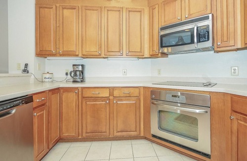 Palmetto Dunes Villa | Spacious 3br Villa, 3 Minute Walk to Beach, Large Screened Porch