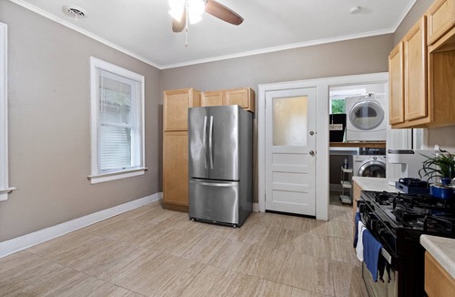 Washington Heights Apartment | Spacious 3br - w/Garage