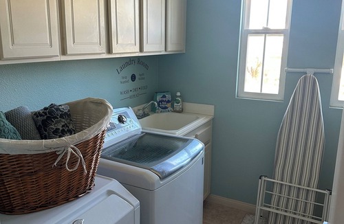 San Marcos House | Spacious 4 bd 3 ba house w/fitness room & AC near Carlsbad beaches and legoland