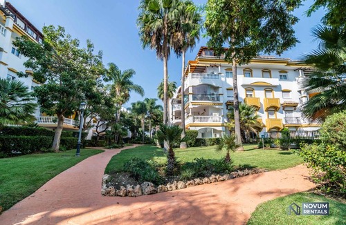 Marbella Apartment | Spacious 4-BDRM Apartment w/ Pool next to Puerto Banús